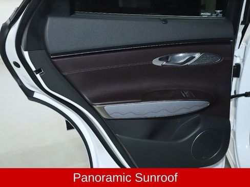 Used 2022 Genesis GV70 2.5T w/ Advanced Package image 14