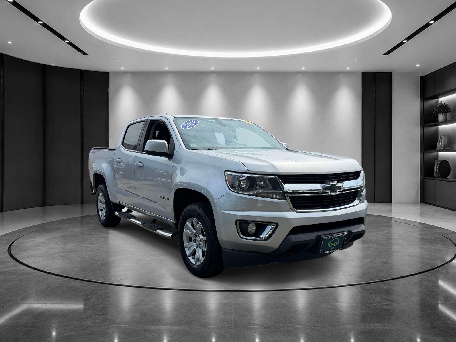 Used 2019 Chevrolet Colorado LT w/ LT Convenience Package AWD/4WD image 2