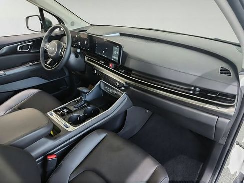 Certified 2026 Kia Carnival SX w/ SX Dark Edition Package FWD image 25