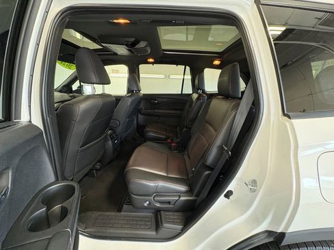Used 2021 Honda Pilot Black Edition image 21