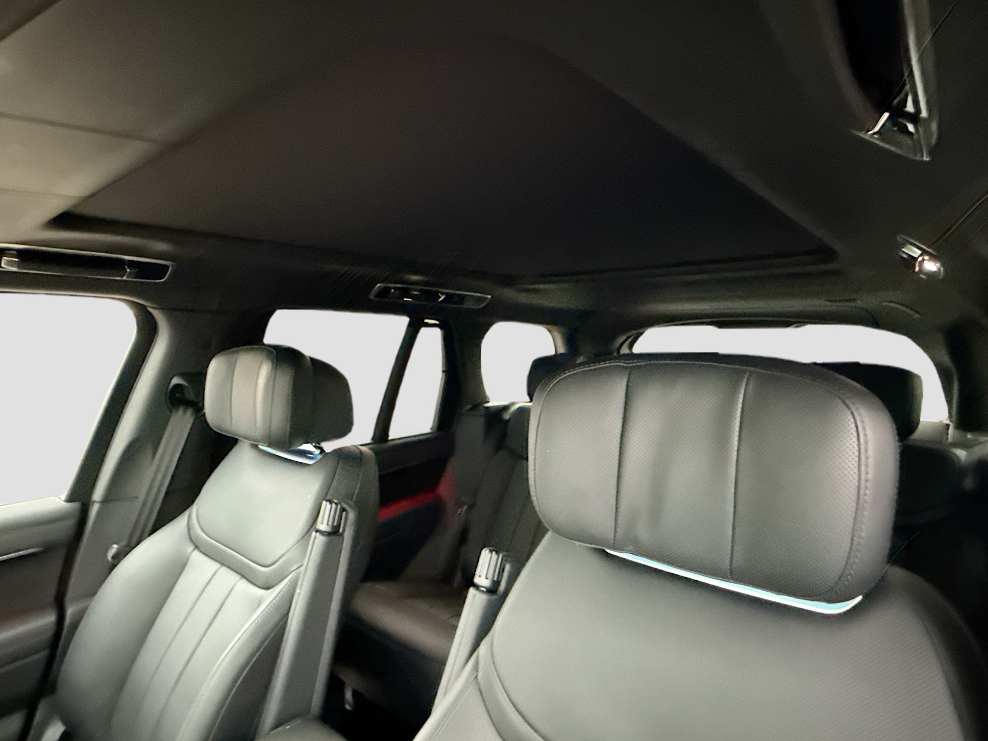 New 2026 Land Rover Range Rover Autobiography AWD/4WD image 26