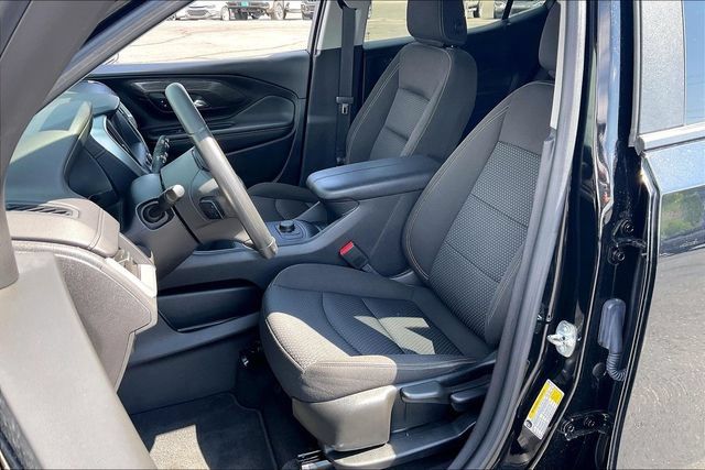 Used 2024 GMC Terrain SLE w/ Elevation Edition FWD image 27