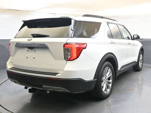 Used 2021 Ford Explorer XLT w/ Equipment Group 202A RWD image 5