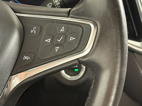 Used 2020 Chevrolet Equinox LT AWD/4WD image 40