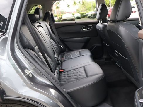 Used 2023 Nissan Rogue Platinum w/ Platinum Premium Package FWD image 38