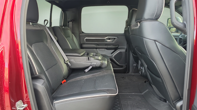 Used 2025 RAM 1500 Laramie w/ Sport Appearance Package AWD/4WD image 13