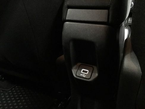 Used 2020 Jeep Renegade Latitude w/ Cold Weather Group AWD/4WD image 20