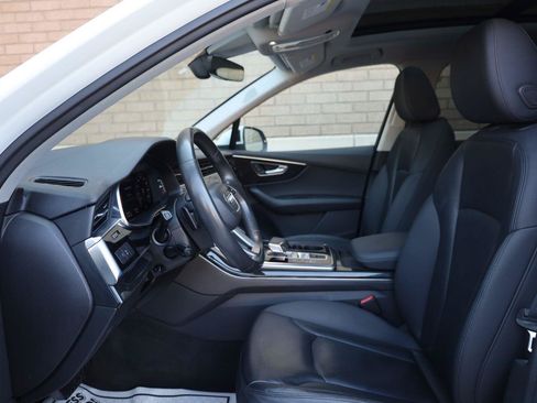 Used 2021 Audi Q7 3.0T Premium Plus AWD/4WD image 17
