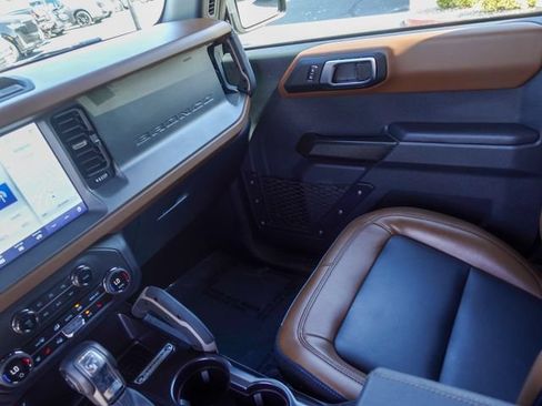 Used 2024 Ford Bronco Outer Banks AWD/4WD image 25