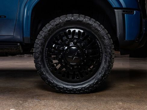 Used 2026 GMC Sierra 3500 Denali Ultimate image 12