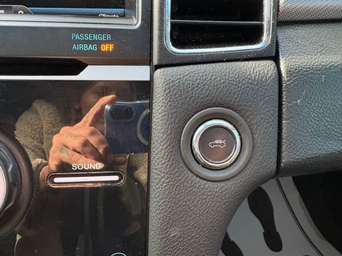 Used 2015 Ford Taurus SHO w/ Equipment Group 401A image 31