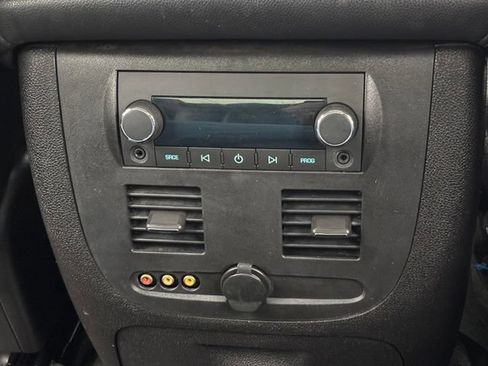 Used 2012 Chevrolet Avalanche LT AWD/4WD image 6