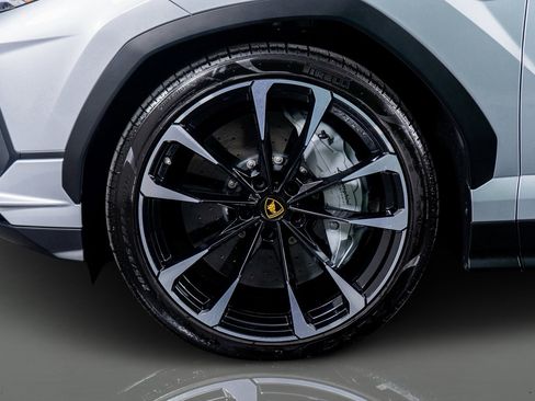 Used 2024 Lamborghini Urus S image 18