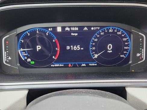 Used 2025 Volkswagen Taos SEL image 10