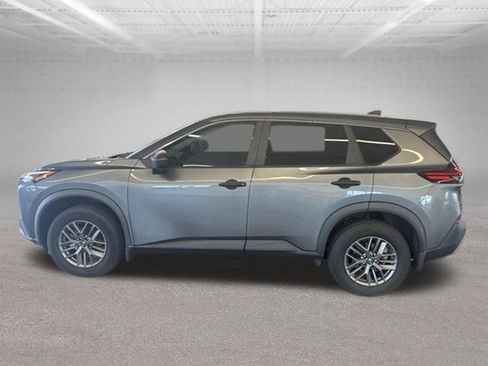 Used 2023 Nissan Rogue S FWD image 4