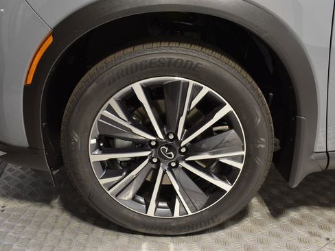 New 2026 INFINITI QX60 Luxe w/ Family Package image 32