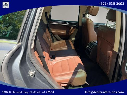 Used 2013 Volkswagen Touareg VR6 AWD/4WD image 14