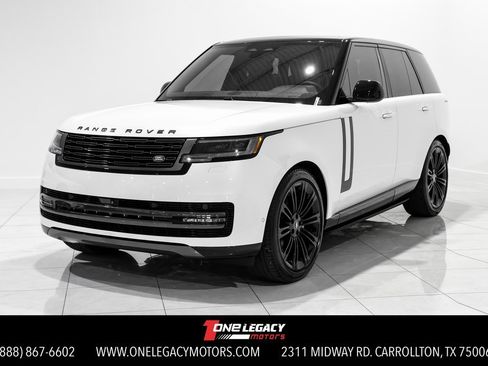 Used 2024 Land Rover Range Rover SE image 1