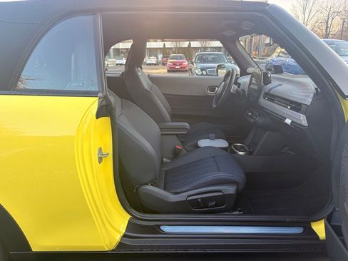Used 2025 MINI Cooper S FWD image 19