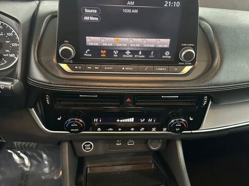 Used 2023 Nissan Rogue SV w/ SV Premium Package image 19