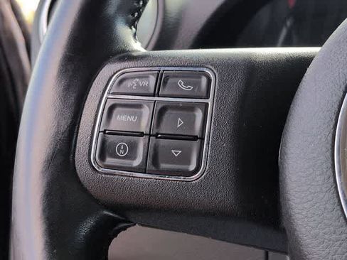 Used 2014 Jeep Wrangler Unlimited Sahara w/ Connectivity Group AWD/4WD image 23