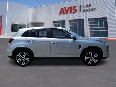 Used 2025 Mitsubishi Outlander Sport SE AWD/4WD image 7