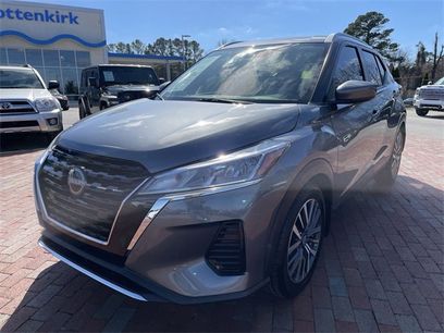 Used 2022 Nissan Kicks SV