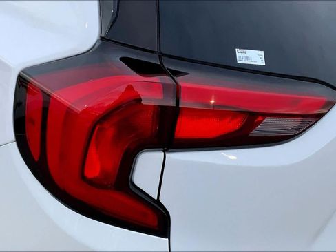 Used 2019 GMC Terrain SLE w/ Driver Convenience Package image 27