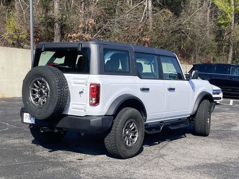 Certified 2025 Ford Bronco Base image 3