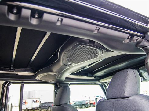 New 2026 Jeep Wrangler Unlimited Rubicon w/ Safety Group image 22