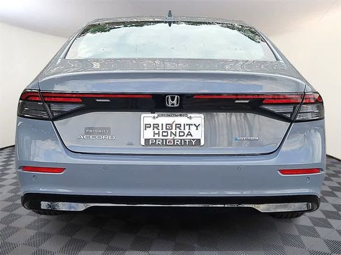 Used 2025 Honda Accord EX-L image 5