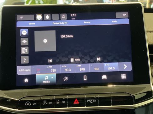 Used 2023 Jeep Compass Trailhawk image 19