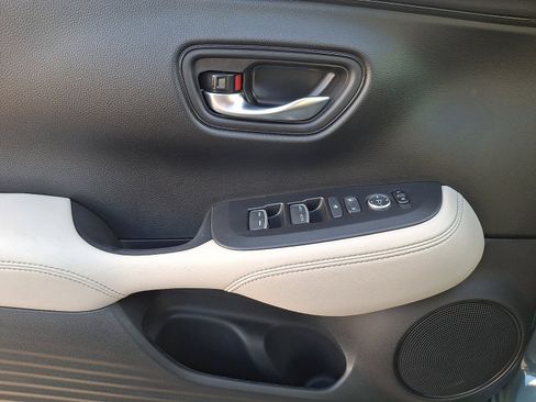 Used 2026 Honda HR-V EX-L image 12