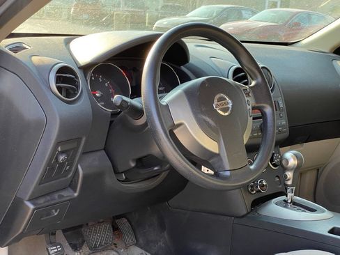 Used 2010 Nissan Rogue S FWD image 8