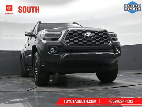 Used 2023 Toyota Tacoma TRD Sport w/ Advanced Technology Package image 41