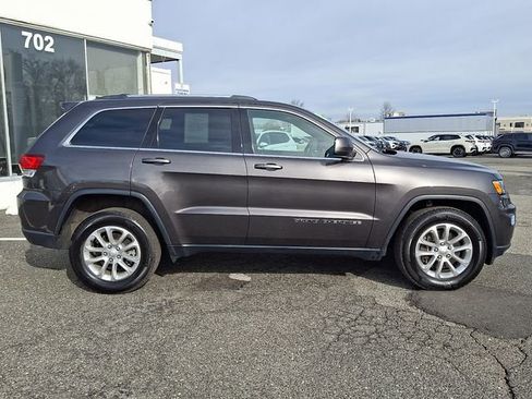 Used 2021 Jeep Grand Cherokee Laredo image 7