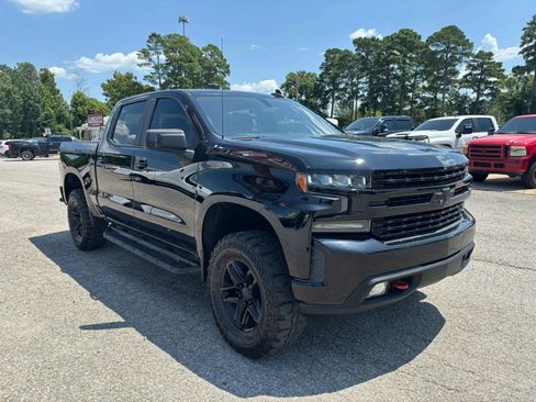 Used 2020 Chevrolet Silverado 1500 LT Trail Boss w/ Bed Protection Package AWD/4WD image 7