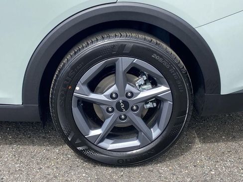 New 2026 Kia K4 LXS image 31