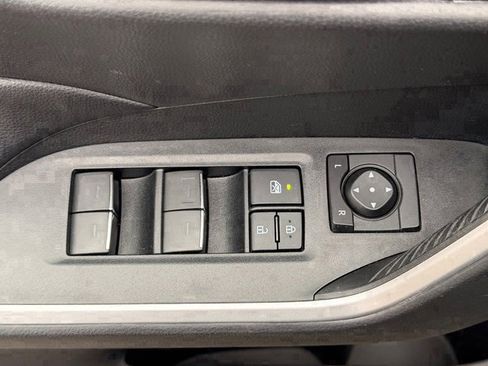 Used 2022 Toyota RAV4 XLE w/ Convenience Package image 18