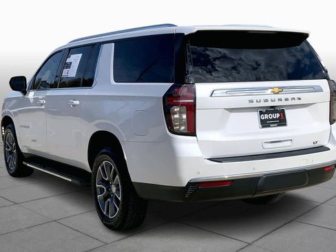 Used 2023 Chevrolet Suburban LT image 12