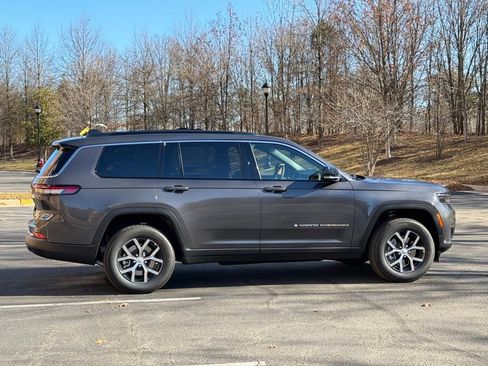 New 2025 Jeep Grand Cherokee L Limited image 6