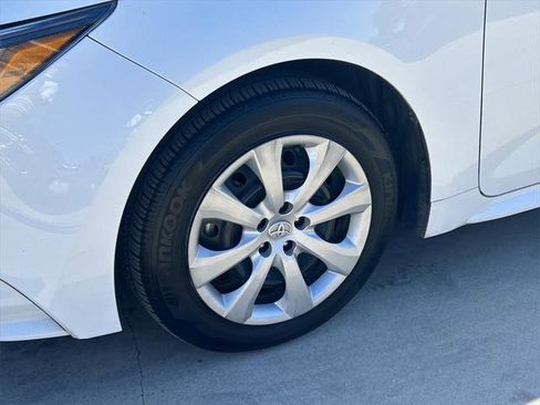 Certified 2024 Toyota Corolla LE image 9