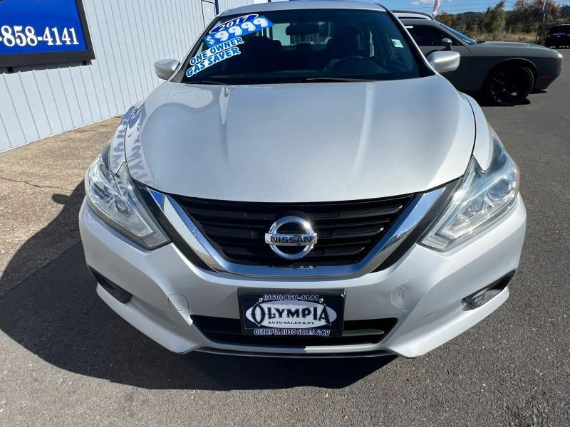 Used 2017 Nissan Altima 2.5 SV FWD image 3