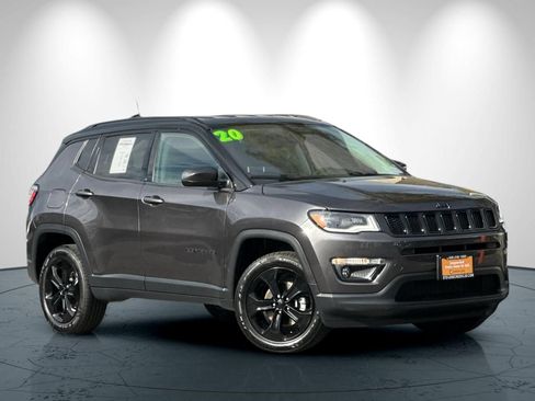Used 2020 Jeep Compass Latitude AWD/4WD image 2