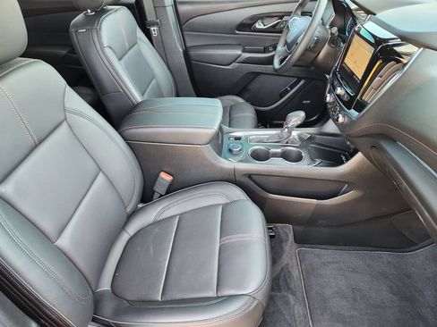 Certified 2023 Chevrolet Traverse RS FWD image 14
