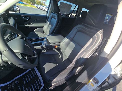 Used 2025 Lincoln Aviator Reserve w/ Illumination Package image 11