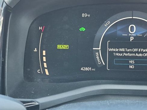 Used 2025 Toyota Camry LE FWD image 29