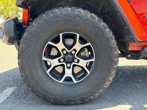 Used 2019 Jeep Wrangler Unlimited Rubicon AWD/4WD image 10