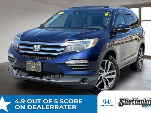 Used 2017 Honda Pilot Touring image 1