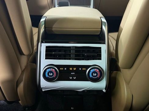 New 2026 Land Rover Range Rover SE image 20